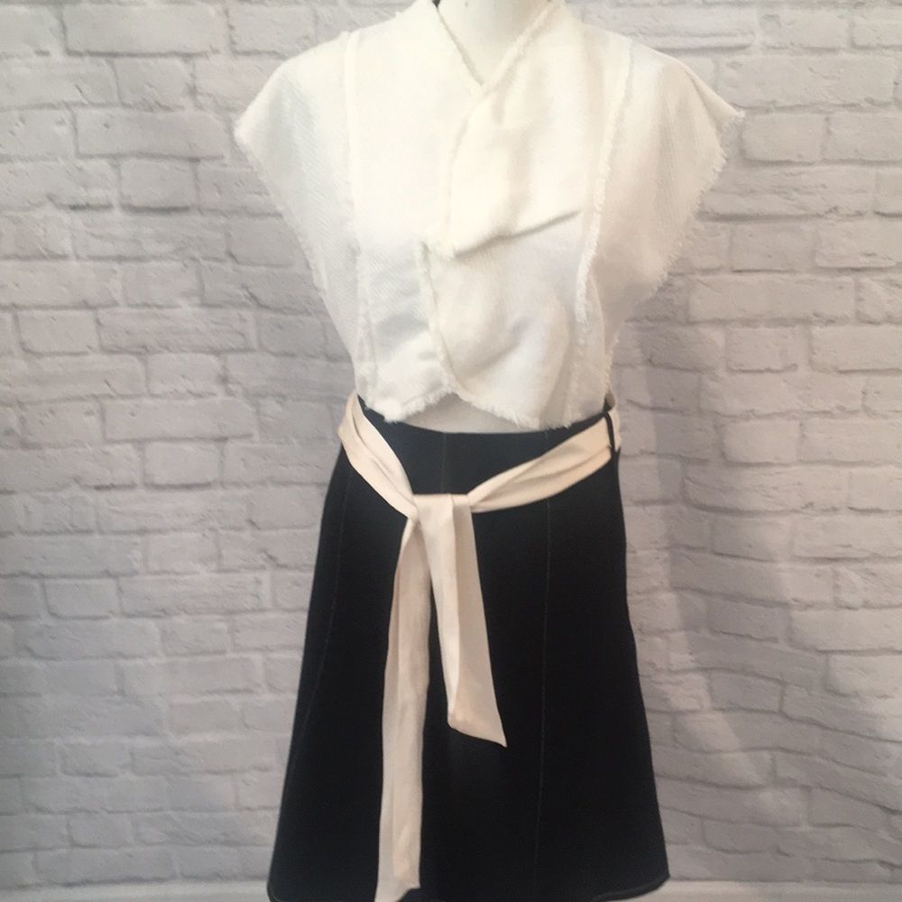 Arden B, Black Knee-Length Skirt w/White Stitching and Silk Ribbon Belt - Size 0 - Picture 8 of 11